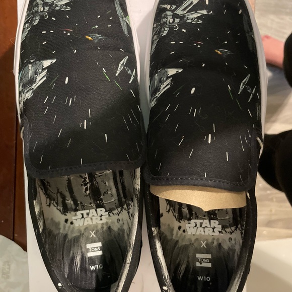 TOMS x Star Wars TRVL Lite Sneakers | Women’s Size 10 | Collab | Worn Once - Picture 1 of 9